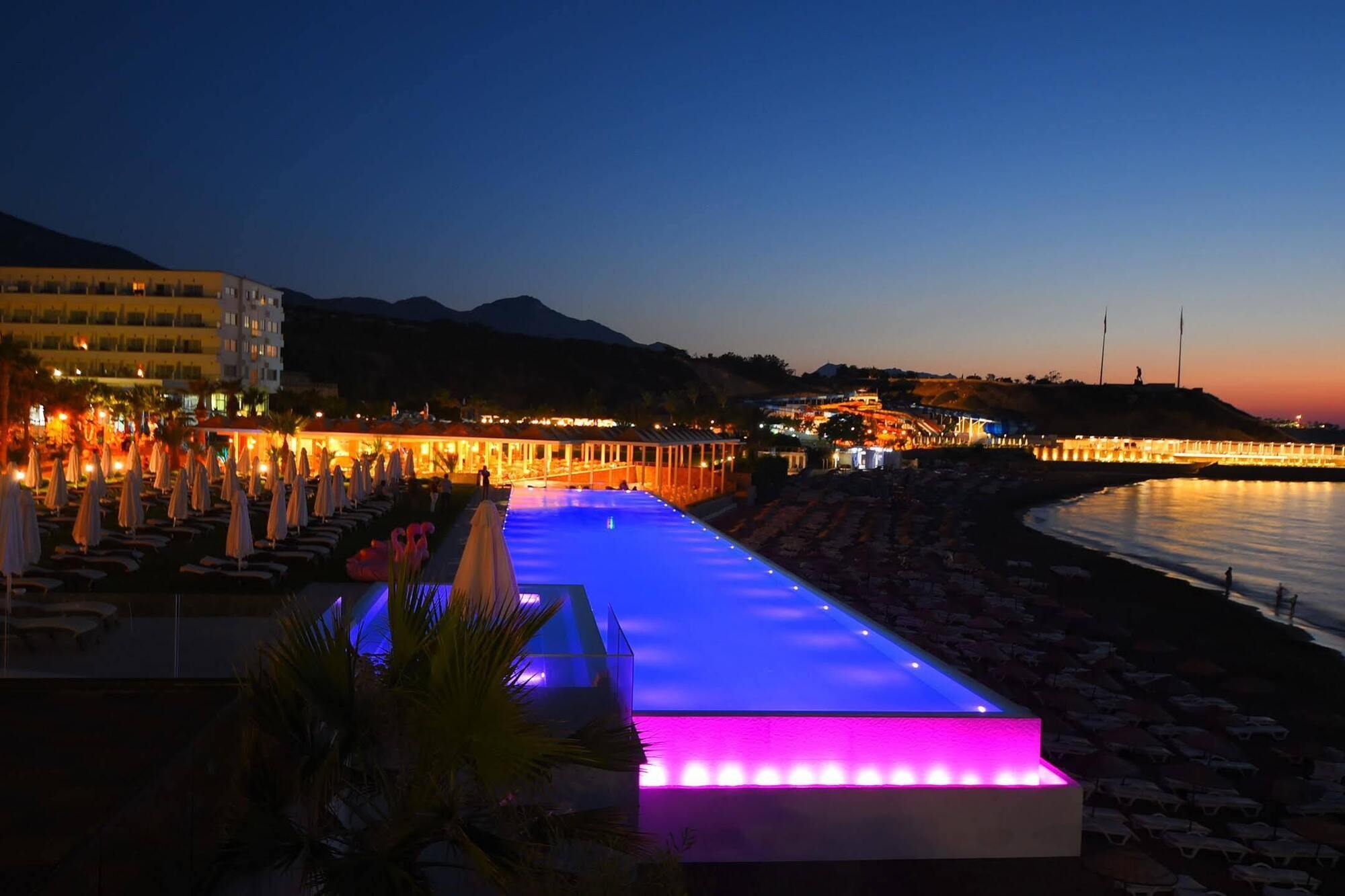Acapulco Resort Convention Spa Agios Epiktitos Exterior foto
